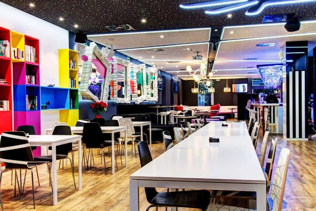 Urban Youth Hostel
