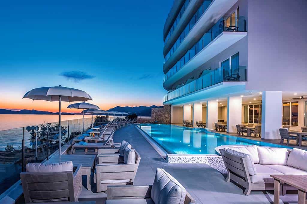 Royal Blue Hotel