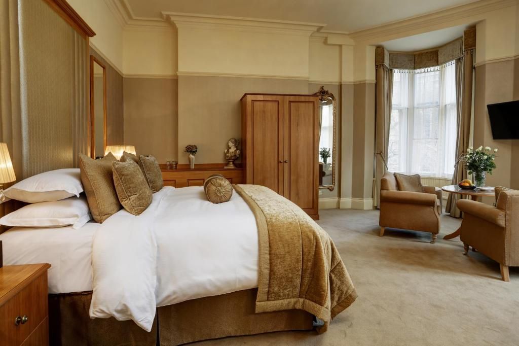 Dean Court Hotel, York