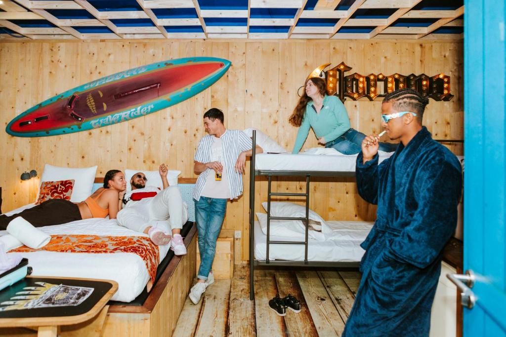 Amsterdam Teleport Hotel