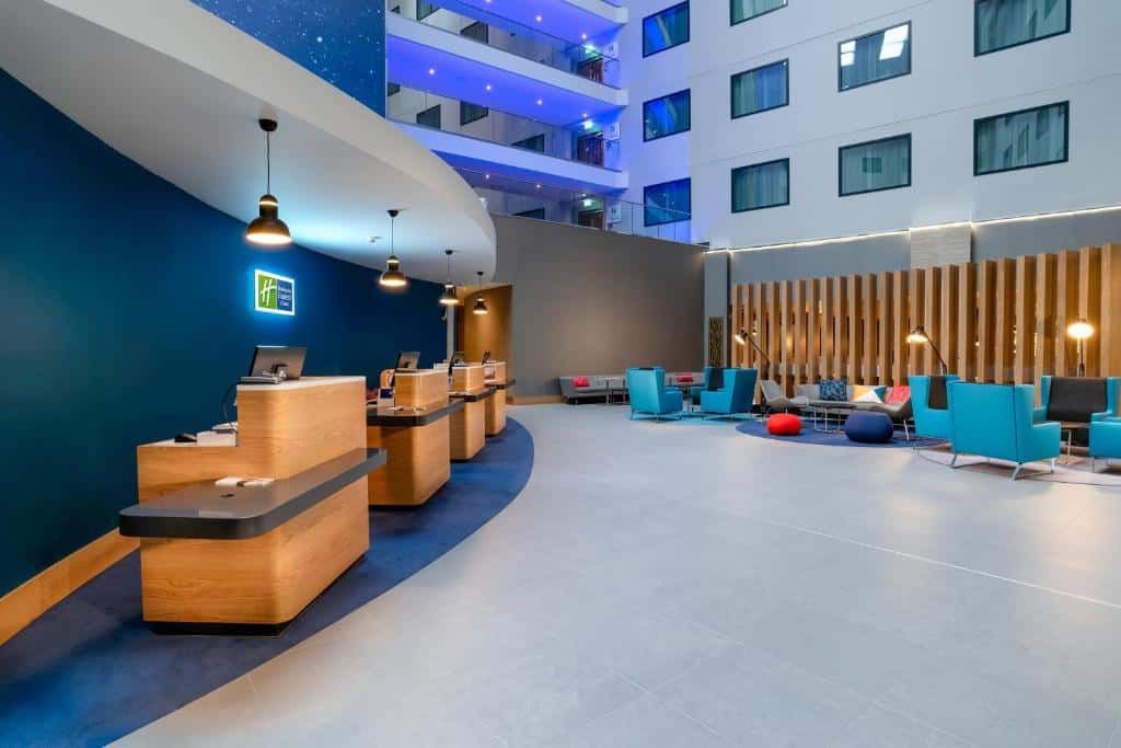 Holiday Inn Express London Heathrow T4