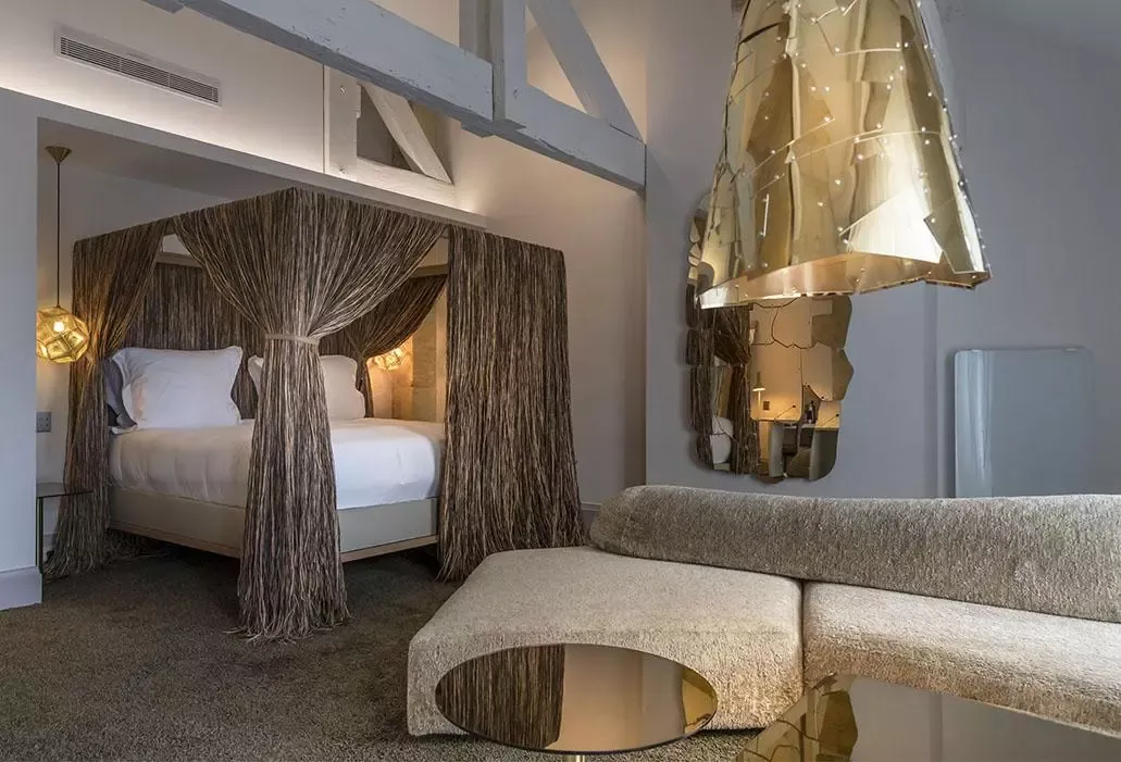 Yndo Hotel