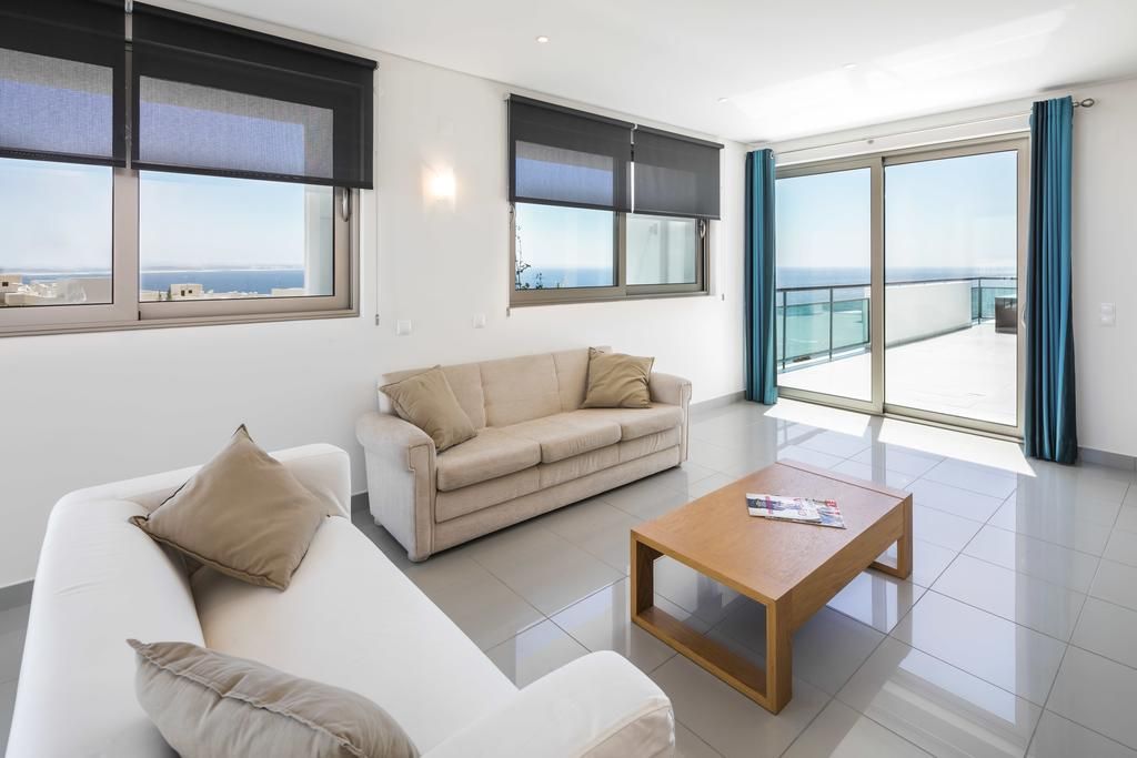 Villa Doris Suites