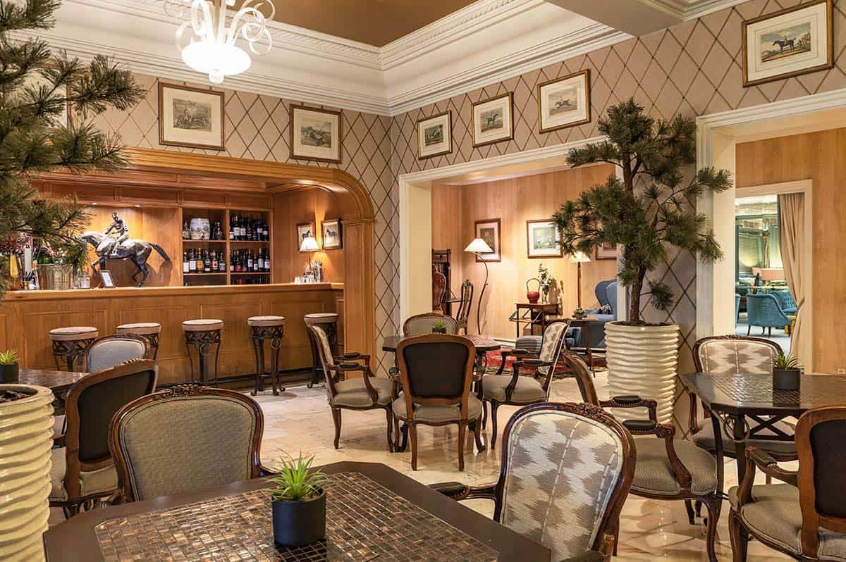 Hotel Lisboa Plaza bar