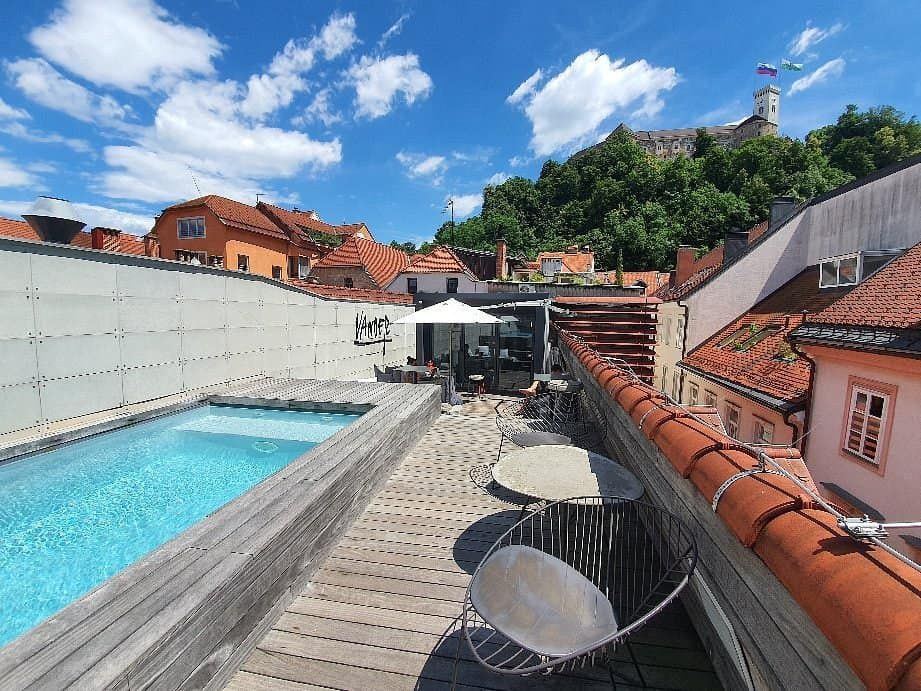 Vander Urbani Resort