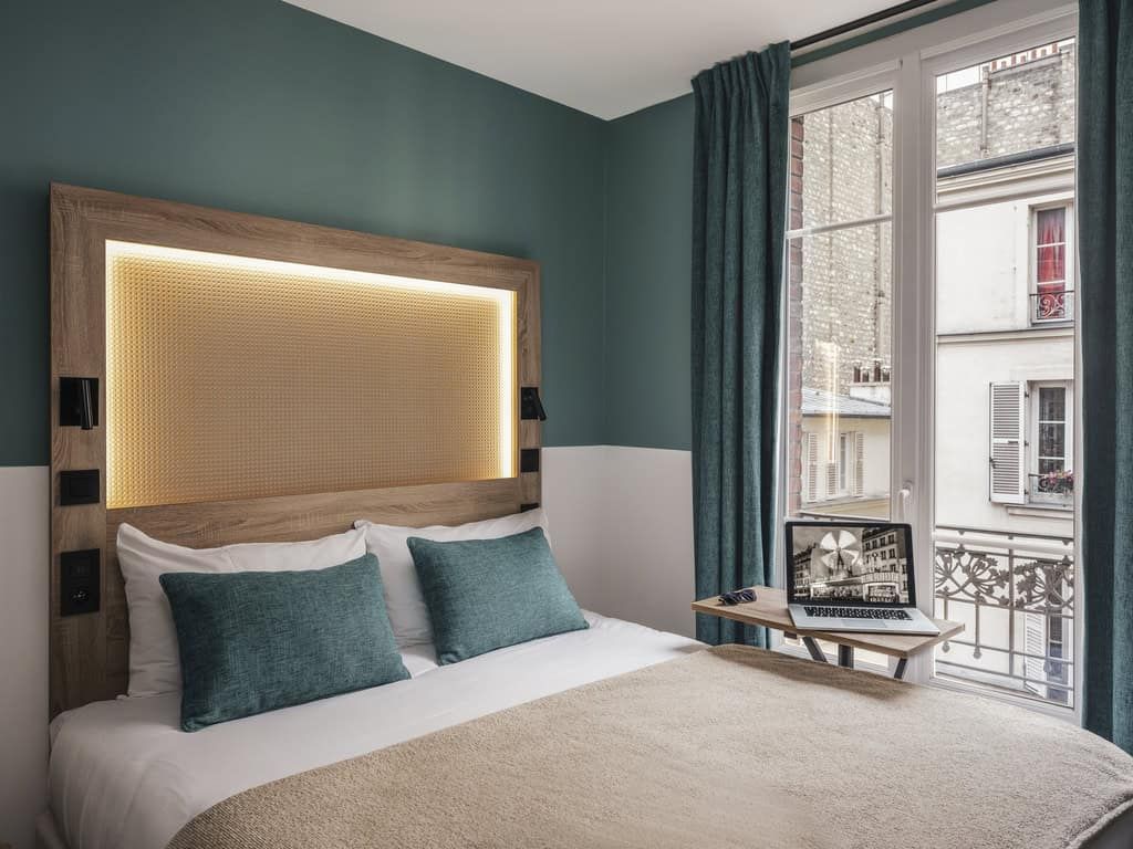  Ibis Paris Montmartre 18ème
