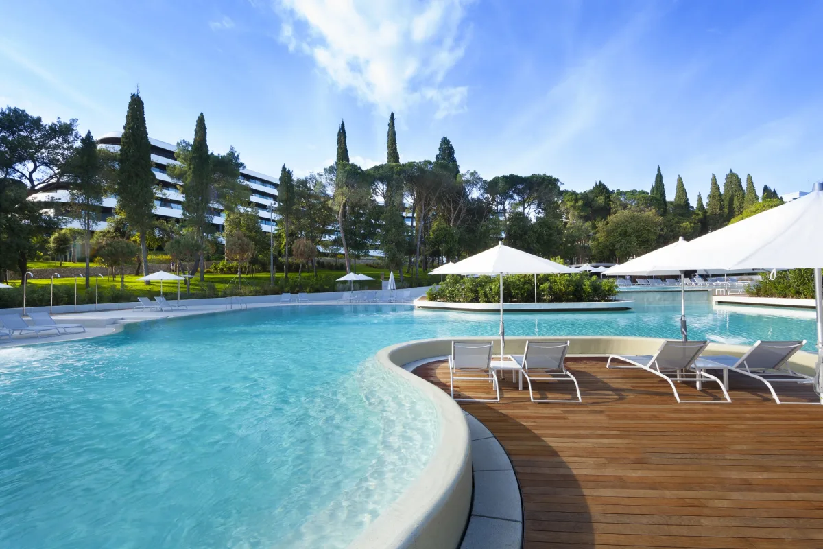 lone hotel pool